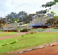Strawberry Hill - Attractions Melbourne