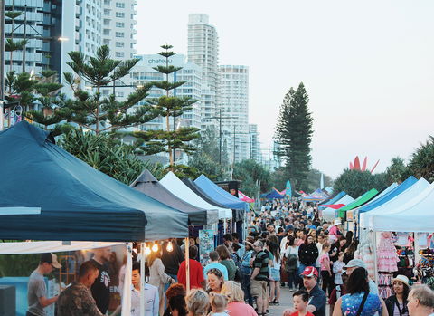 Surfers Paradise Beachfront Markets - Attractions Melbourne 0