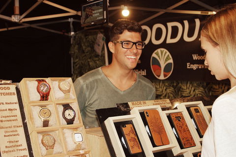 Surfers Paradise Beachfront Markets - Attractions Melbourne 1
