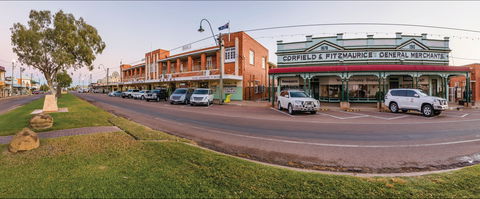Winton - Attractions Melbourne 1