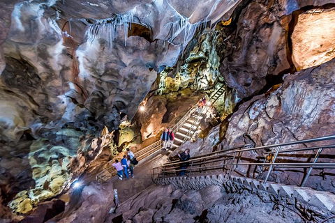 Jenolan Caves: Chifley Cave Tour - Attractions Melbourne 3