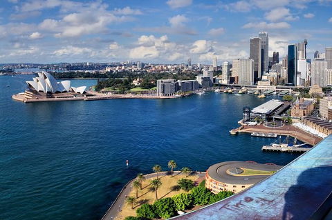 Sydney Airport Transfers : Sydney City To Sydney Airport SYD In Luxury Van - Attractions Melbourne 4