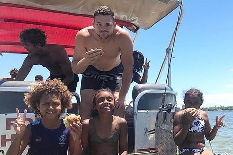 BBQ Boat Hire - Attractions Melbourne 1