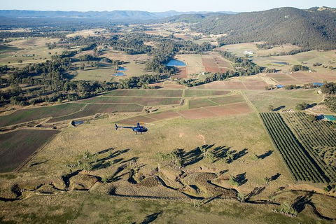 Private Helicopter Flight To Hunter Valley With A La Carte Lunch - For 2 - Attractions Melbourne 2