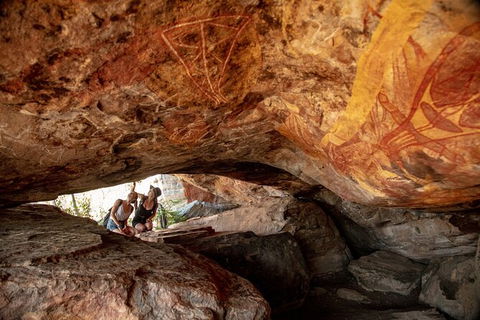 Arnhem Land Injalak Hill Full-Day Tour From Jabiru - Attractions Melbourne 1