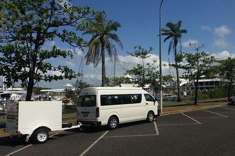 Airport Transfer To Or From Port Douglas Hotels For Up To 13 People (7am-10pm) - Attractions Melbourne 2