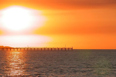 Hervey Bay Champagne Sunset Sail - Attractions Melbourne 4