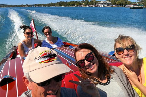 Noosa River Cruise For 3 To 4 People On A Classic Mahogany Speed Boat - 90 Min. - Attractions Melbourne 1