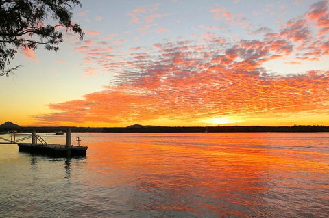 Noosa River Cruise For 3 To 4 People On A Classic Mahogany Speed Boat - 90 Min. - Attractions Melbourne 3