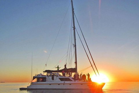2Day 2 Night Sail, Snorkel & SUP Adventure Whitsundays Single - Attractions Melbourne 6