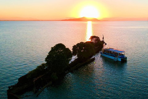 Aquascene Magnetic Island Sunset & Shipwreck Tour - Attractions Melbourne 0