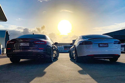 Maserati Quattroporte Limousine Transfer Cairns Airport To Port Douglas - Attractions Melbourne 9