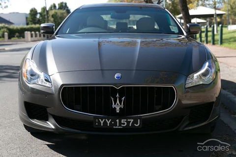 Maserati Quattroporte Limousine Transfer Cairns Airport To Port Douglas - Attractions Melbourne 11
