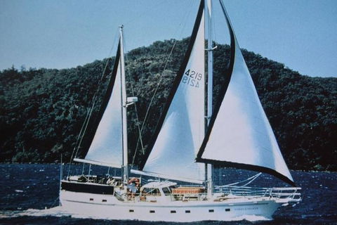 Great Barrier Reef Private Expedition Cruise (min 4 Day Max 8 Guests) - Attractions Melbourne 2