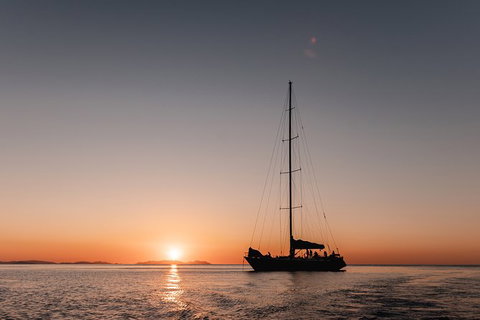 3 Day And 2 Night Whitsundays Maxi Sailing Adventure On Hammer - Attractions Melbourne 8