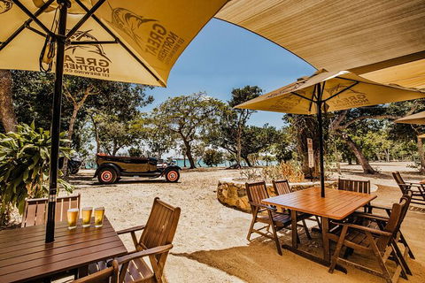 Laid Back Lunch | Dingo Beach Hotel - Attractions Melbourne 1