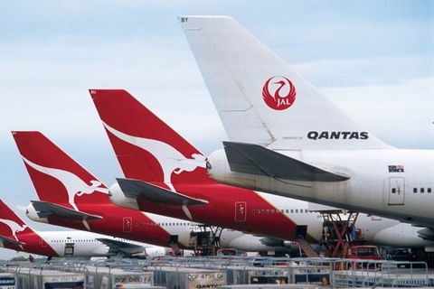 13 Seat Minibus | Brisbane Airport - Sunshine Coast Private Transfer - Attractions Melbourne 2