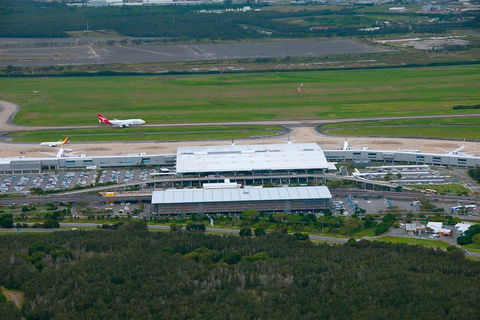 13 Seat Minibus | Brisbane Airport - Sunshine Coast Private Transfer - Attractions Melbourne 4