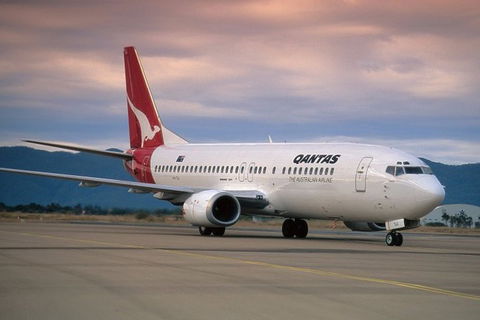 13 Seat Minibus | Brisbane Airport - Sunshine Coast Private Transfer - Attractions Melbourne 5