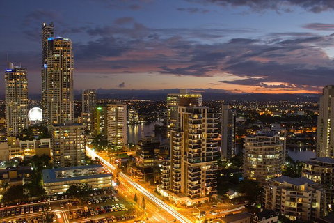 Departure Private Transfers From Gold Coast City To Gold Coast Airport OOL - Attractions Melbourne 4