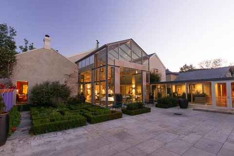 Full Day Tour Hobart: Port Arthur McHenry Gins Bangor Vineyard Wines + Oysters - Attractions Melbourne 16