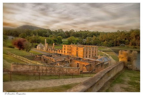 Full Day Tour Hobart: Port Arthur McHenry Gins Bangor Vineyard Wines + Oysters - Attractions Melbourne 1