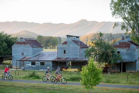 2-Night Murray To Mountain Trail Bike Tour From Beechworth - Attractions Melbourne 1