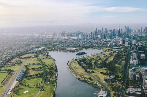 Hire Photographer, Professional Photo Shoot - Melbourne - Attractions Melbourne 4