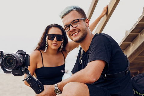 Hire Photographer, Professional Photo Shoot - Melbourne - Attractions Melbourne 3