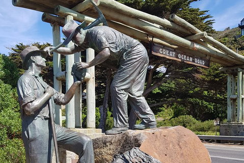 Private Weekend Escape - 2 Day Great Ocean Road Tour - Attractions Melbourne 0