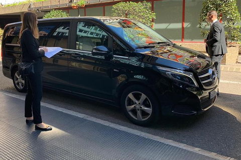 Arrival Private Transfer Melbourne Airport MEL To Melbourne City By Luxury Van - Attractions Melbourne 3