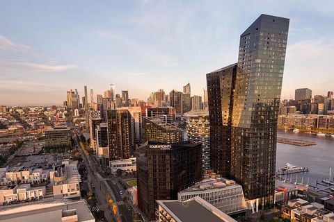 Arrival Private Transfers: Melbourne Airport MEL To Melbourne In Luxury Van - Attractions Melbourne 4