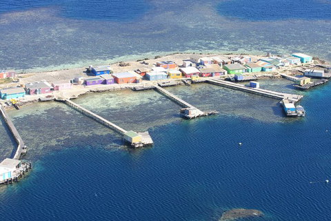 Pink Lake + Abrolhos Islands Scenic Flight - Attractions Melbourne 5