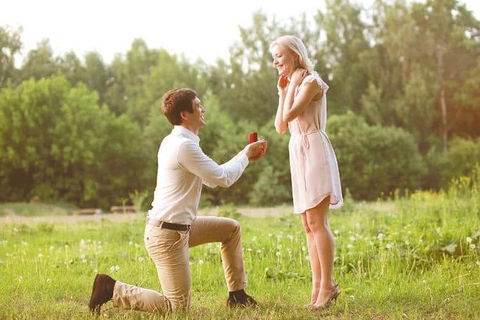 Romance Cruise + Scenic Tour + Beer Tasting + 3 Course Lunch + Hamper - Attractions Melbourne 0