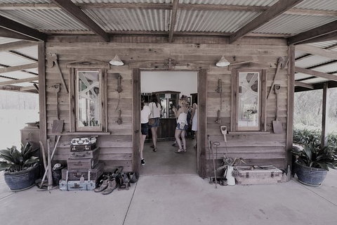 The Favourite 4 Experience - Attractions Melbourne 0
