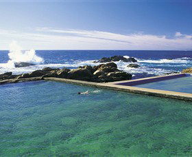 Blue Pool - Attractions Melbourne 0