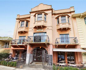 Dog's Bar Wine Bar Restaurant  Arts Hub St Kilda