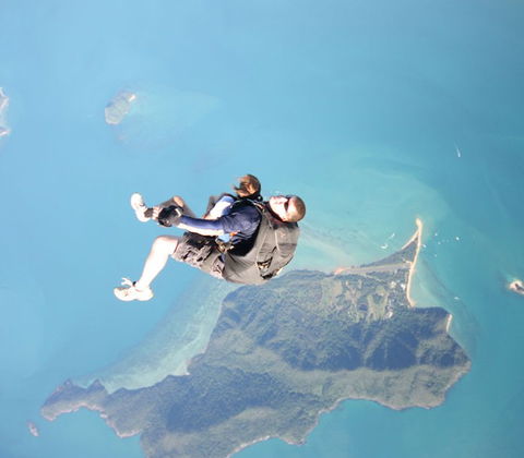 Jump The Beach Cairns - Attractions Melbourne 3