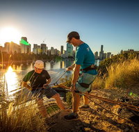 Abseiling the Kangaroo Point Cliffs in Brisbane - Attractions Melbourne