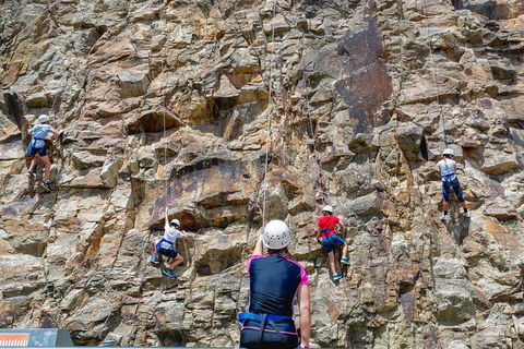 Rock Climbing At The Kangaroo Point Cliffs In Brisbane - Attractions Melbourne 2