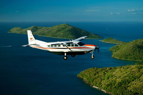 Reef And Island Scenic Flight From Airlie Beach - Attractions Melbourne 3
