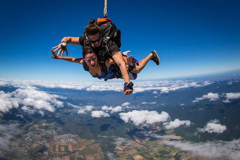 Reef And Rainforest Tandem Sky Dive In Cairns - Attractions Melbourne 3