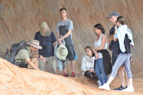 Uluru Small Group Tour Including Sunset - Attractions Melbourne 2