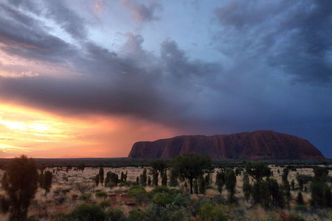 Uluru Small Group Tour Including Sunset - Attractions Melbourne 4