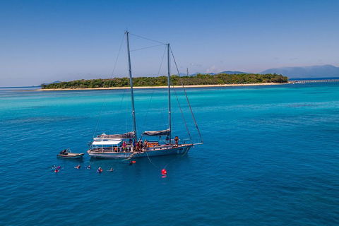 Ocean Free Green Island & Great Barrier Reef Snorkel Cruise, Cairns 25 Guests - Attractions Melbourne 0