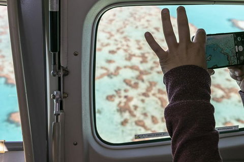 Scenic Flight - Great Barrier Reef, Heart Reef, Whitehaven Beach & Hill Inlet! - Attractions Melbourne 2