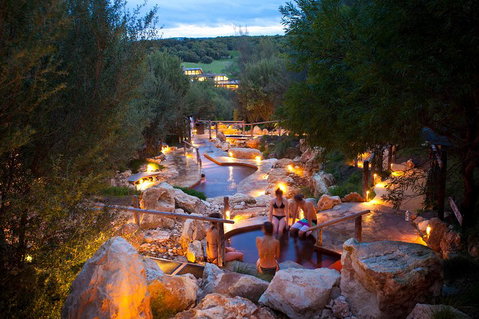 Peninsula Hot Springs Tour With Restaurant Lunch & Gondola Ride - Attractions Melbourne 2